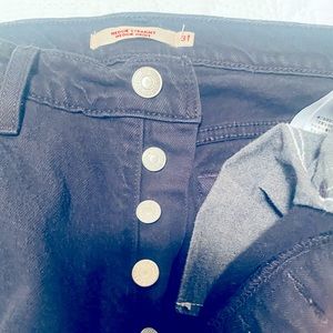 Black Levi’s Wedgie Jeans, size 31 ( fit smaller )
